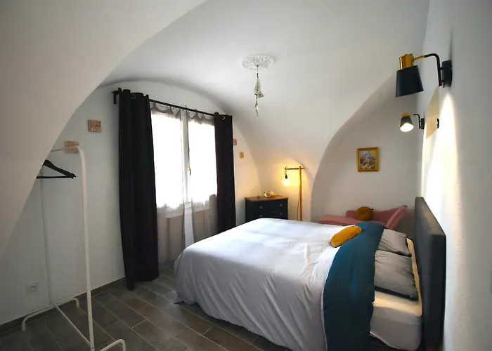 L'ecrin Du Pont Du Gard - Renove Centre Remoulins, Parking Gratuit Et Petit-dejeuner Inclus *